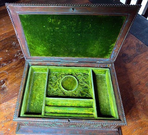 tiffany studios jewel box