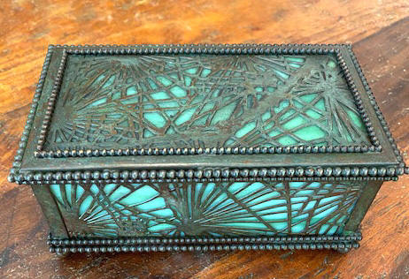 Tiffany studios Pine needle deep box