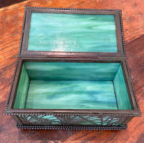 Tiffany studios Pine needle deep box