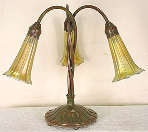fake3lightlily.jpg (28840 bytes)