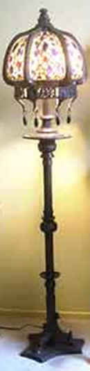 weirdlamp.bmp (209384 bytes)